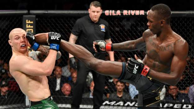 Adesanya outclasses Vettori at UFC 263