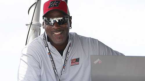 Michael Jordan Gets a Job and Other ‘Recession Indicators’ Sniffed Out By Black Twitter Michael Jordan Gets a Job and Other ‘Recession Indicators’ Sniffed Out By Black Twitter