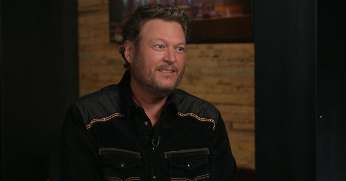 Blake Shelton talks new music, life with Gwen Stefani and 
