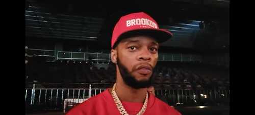 Papoose joins boxing champion girlfriend during training