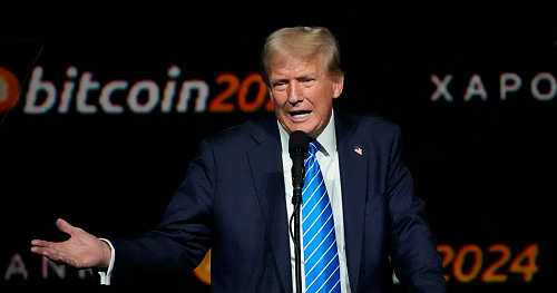As Trump hosts crypto gala, experts continue to raise conflict of interest concerns