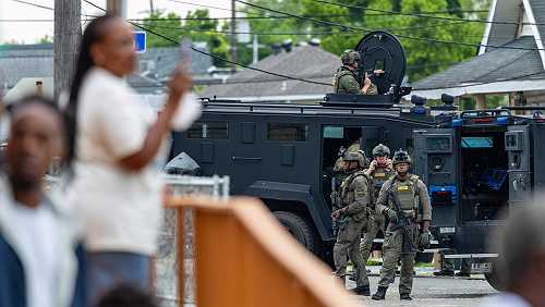 Mistrust in law enforcement complicates the search for the New Orleans jail escapees